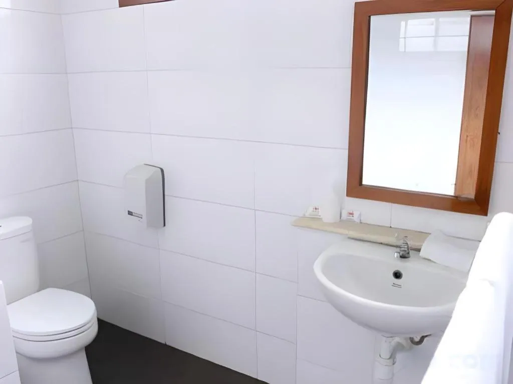 Augusta Hotel & Glamping Sukabumi