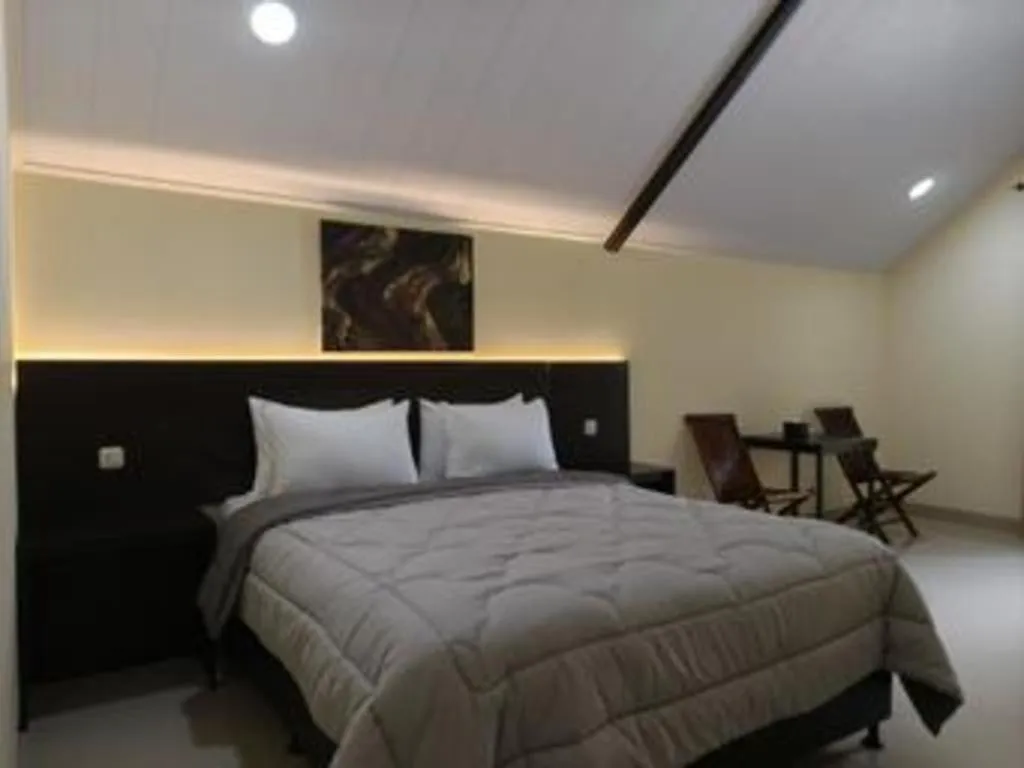 Bed in Augusta Hotel & Glamping Sukabumi