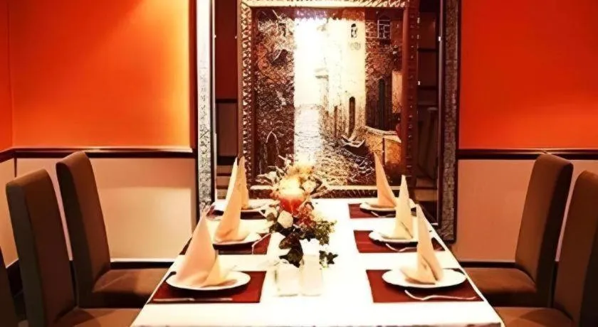 New Century Pujiang Hotel