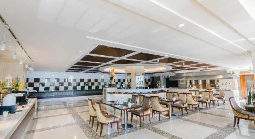 New Century Pujiang Hotel