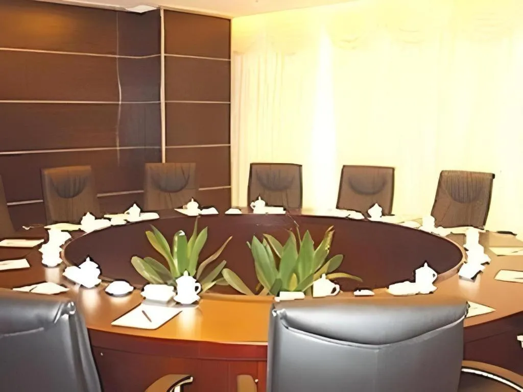 New Century Pujiang Hotel