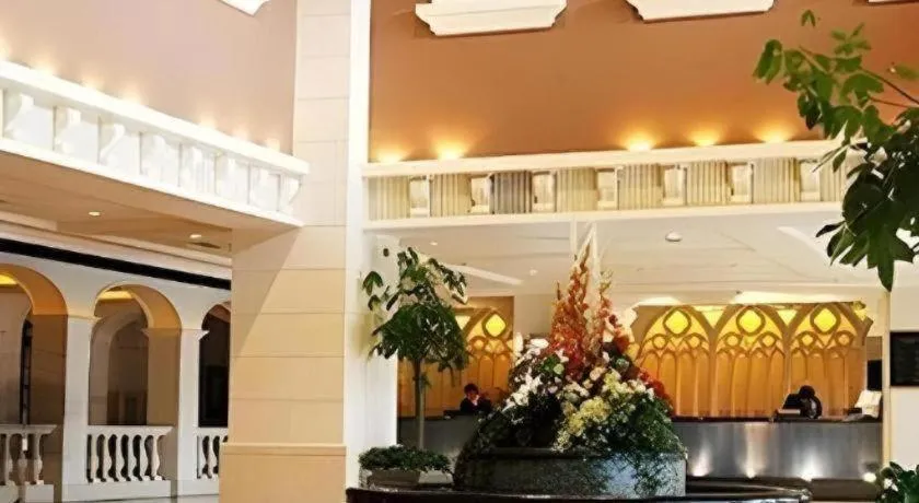 New Century Pujiang Hotel