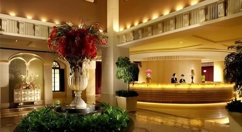New Century Pujiang Hotel