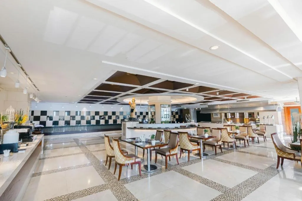 New Century Pujiang Hotel