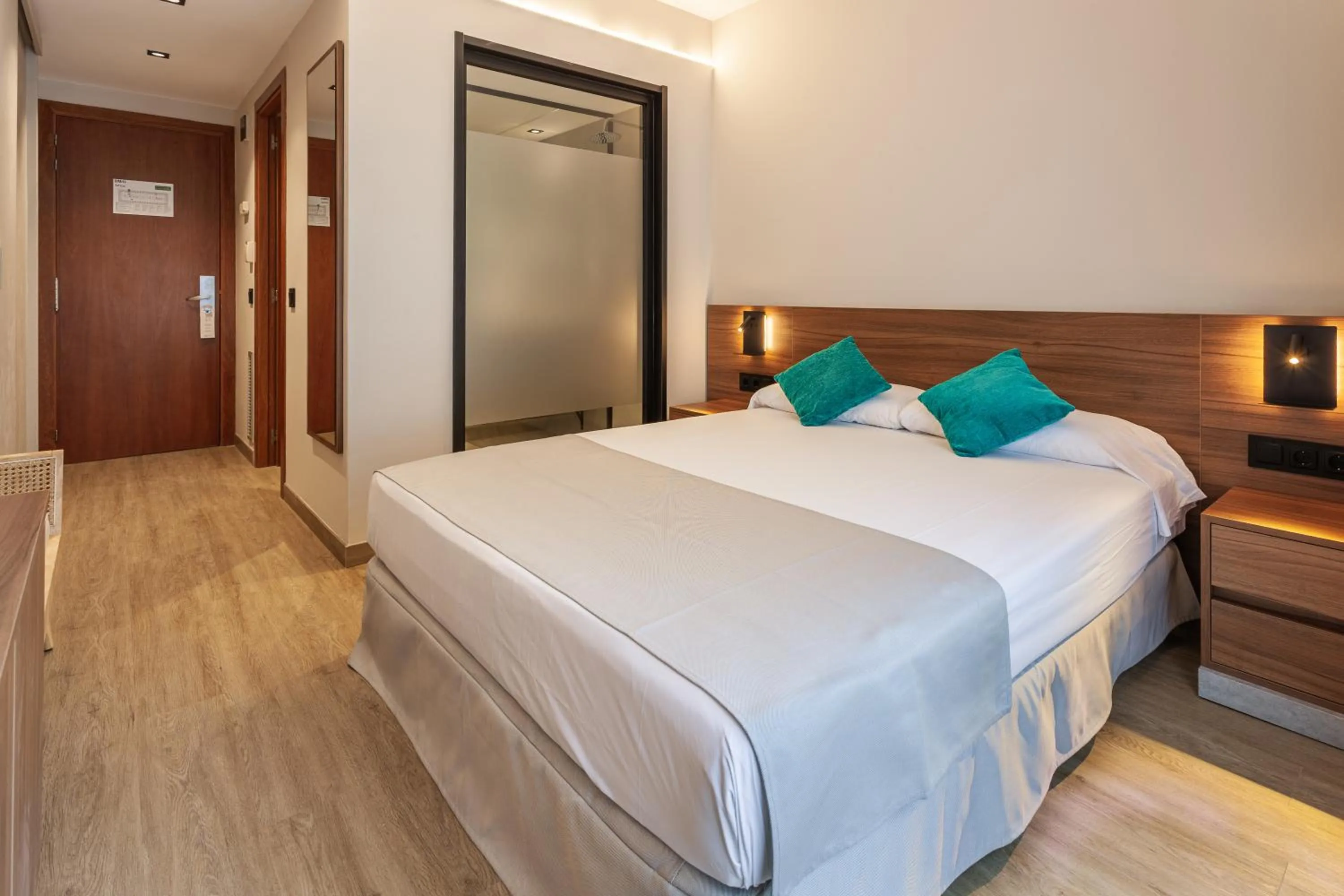 Bedroom, Bed in DWO Sirius