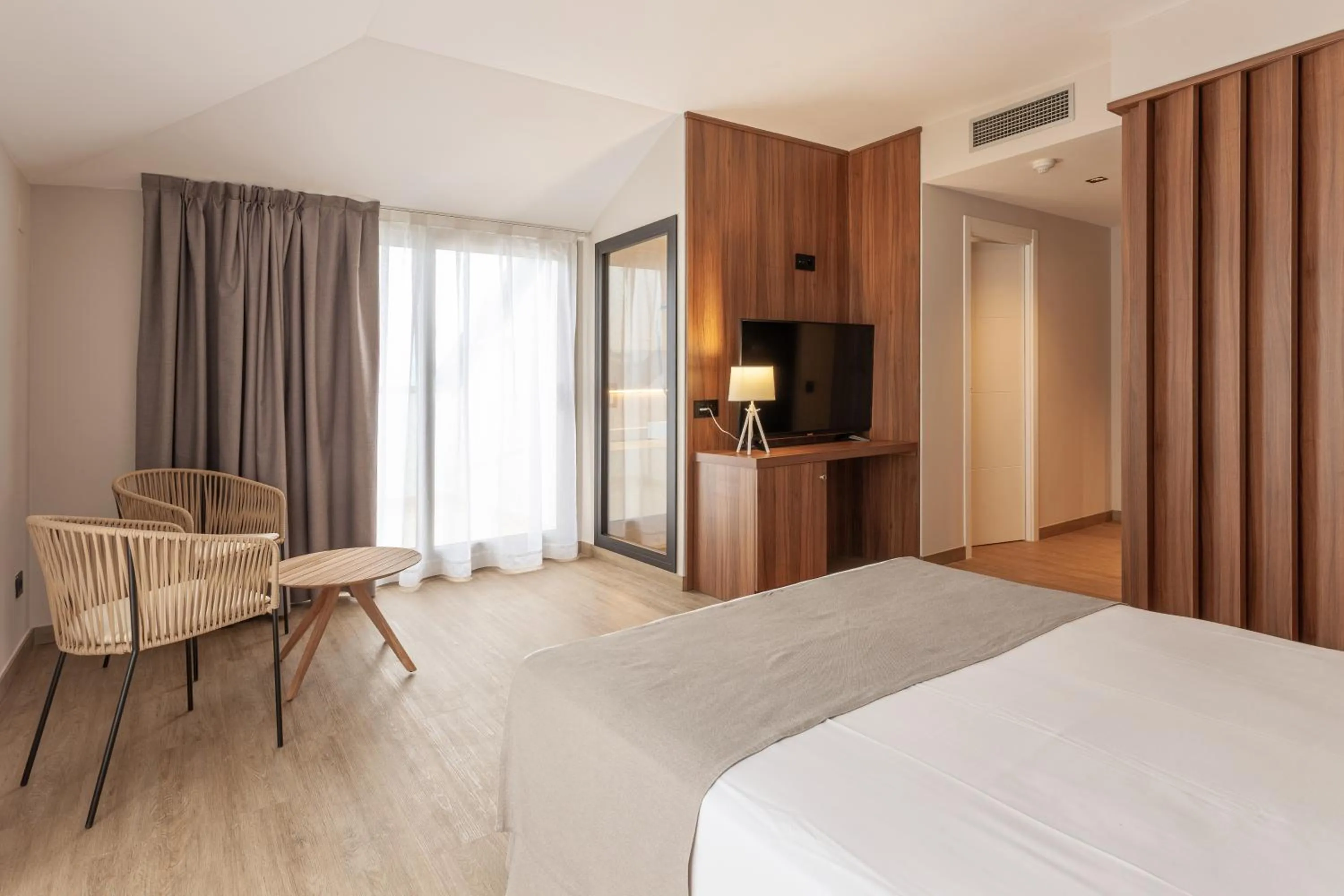 Bedroom, Bed in DWO Sirius