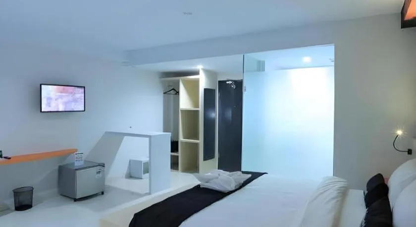 Bed in Fizz Hotel Lombok