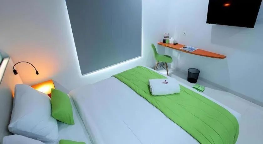 Bed in Fizz Hotel Lombok