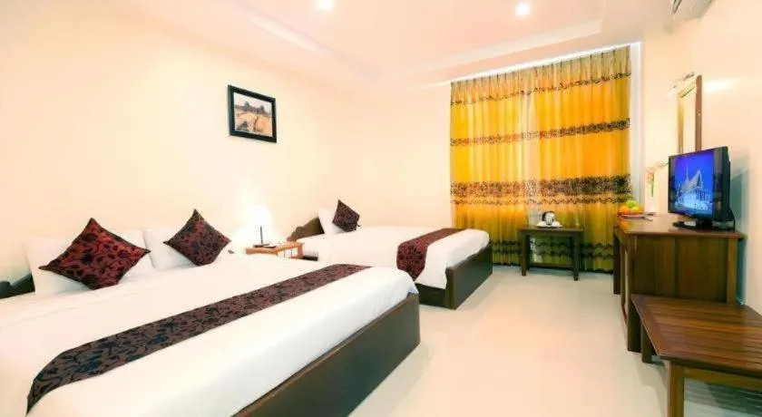 Bed in Kirirom Crystal Hotel