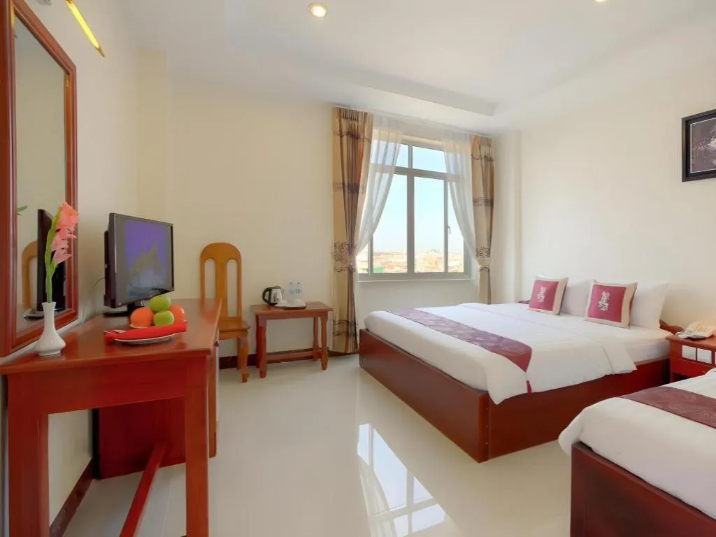 Bed in Kirirom Crystal Hotel