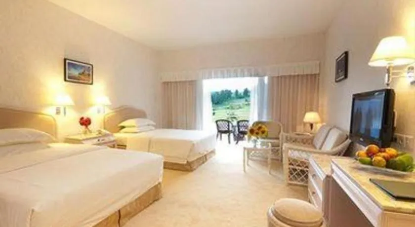 Bed in Grand Mutiara Hotel