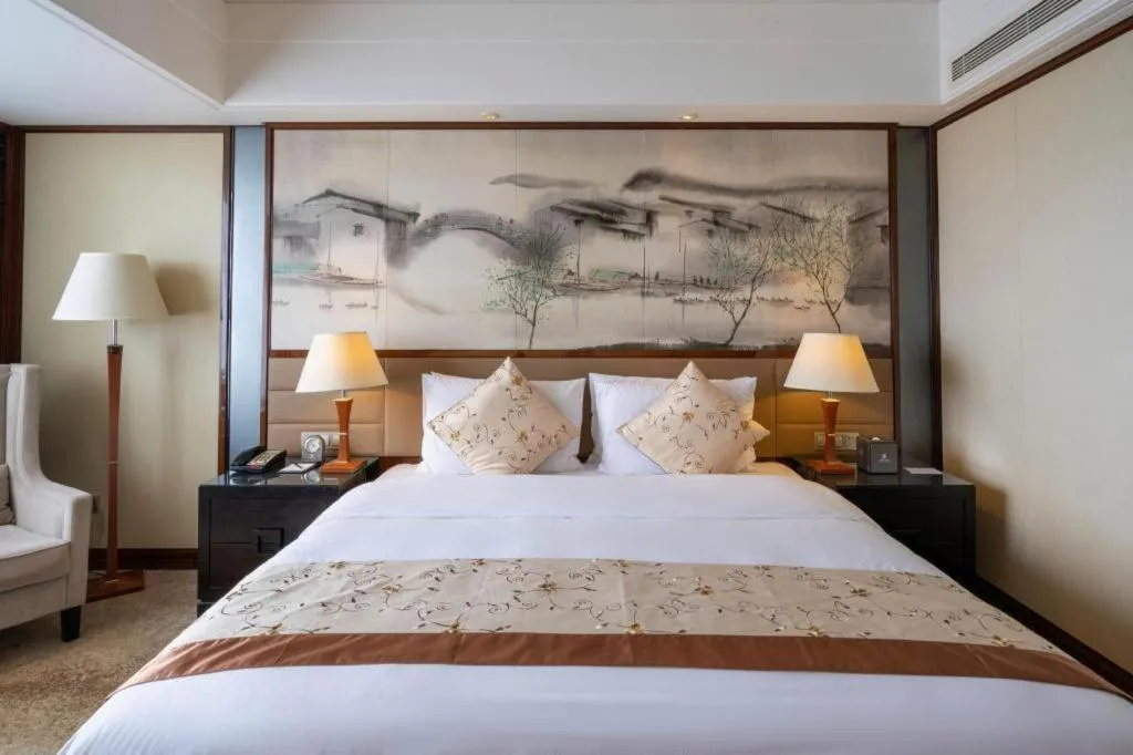 Bed in Yang Peng Jin Jiang Hotel