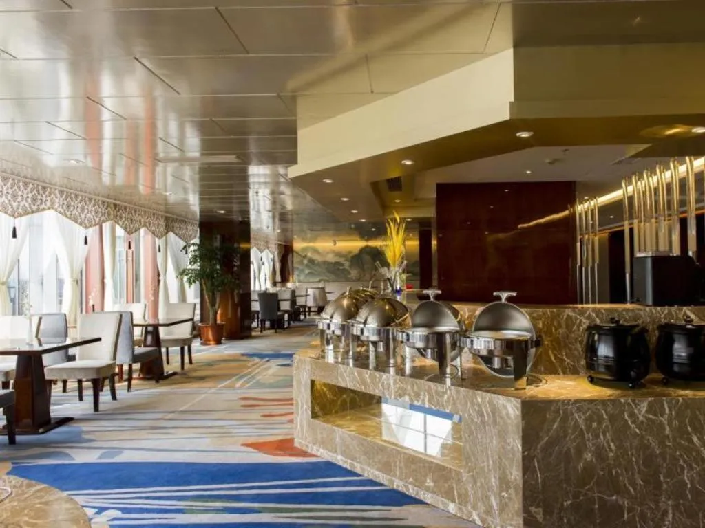 Yang Peng Jin Jiang Hotel