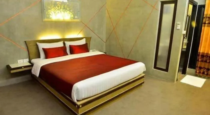 Bed in Loft Living Hotel Khonkaen