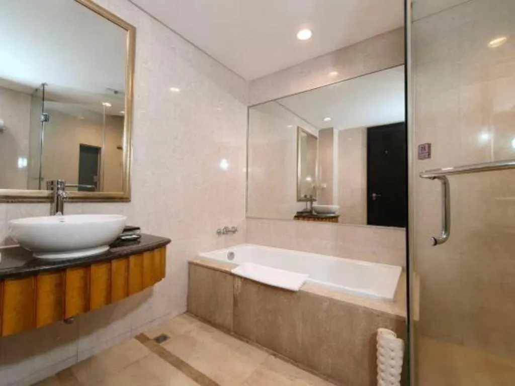 Dongguan Silver World Garden Hotel