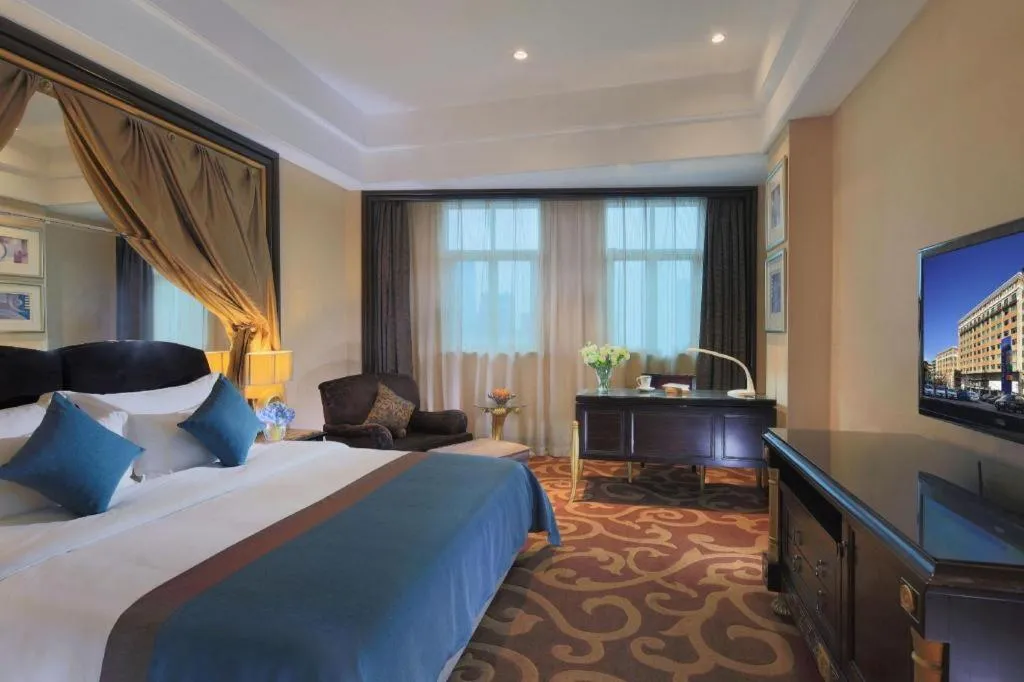 Bed in Dongguan Silver World Garden Hotel