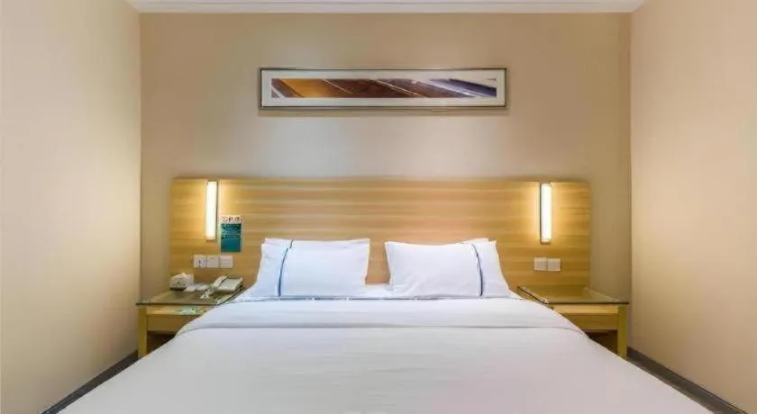 Bed in City Comfort Inn Yangjiang Baili Plaza Mojiang Road
