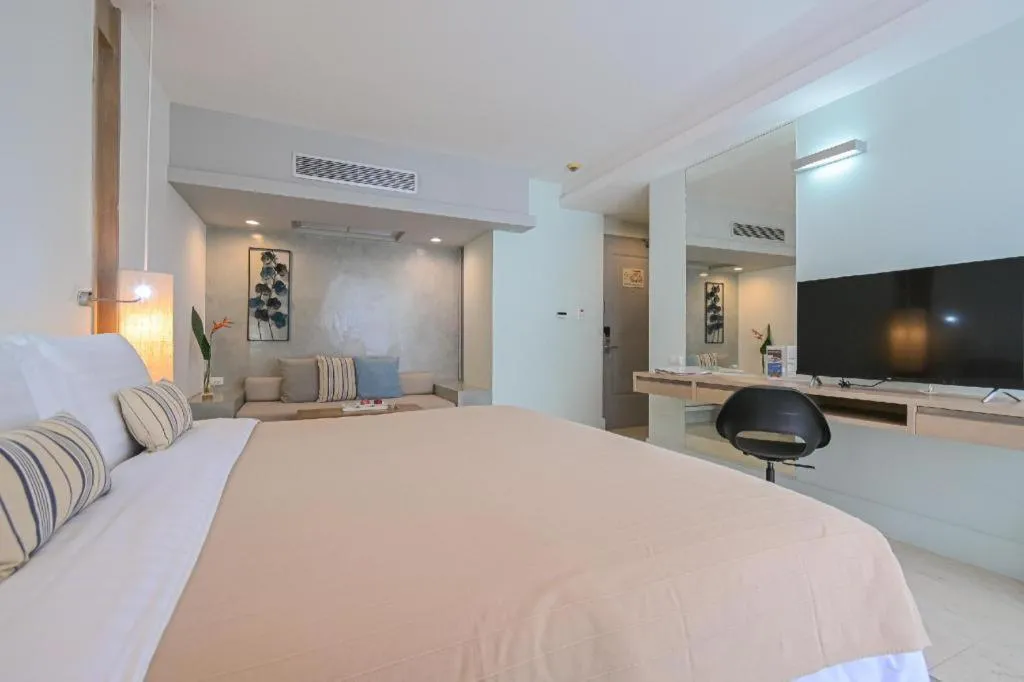 Bed in Ramada by Wyndham Phuket Southsea