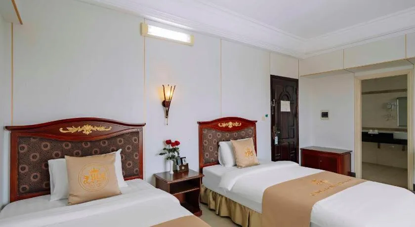 Bed in Hoang Long Hotel - Hai Phong City Center