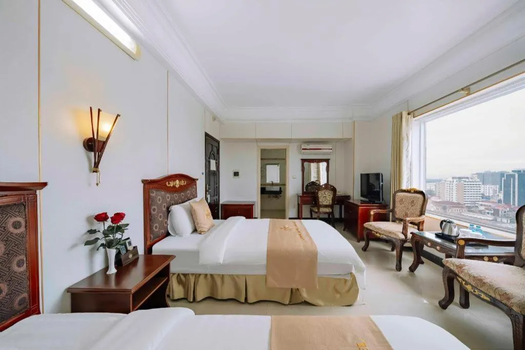 Bed in Hoang Long Hotel - Hai Phong City Center