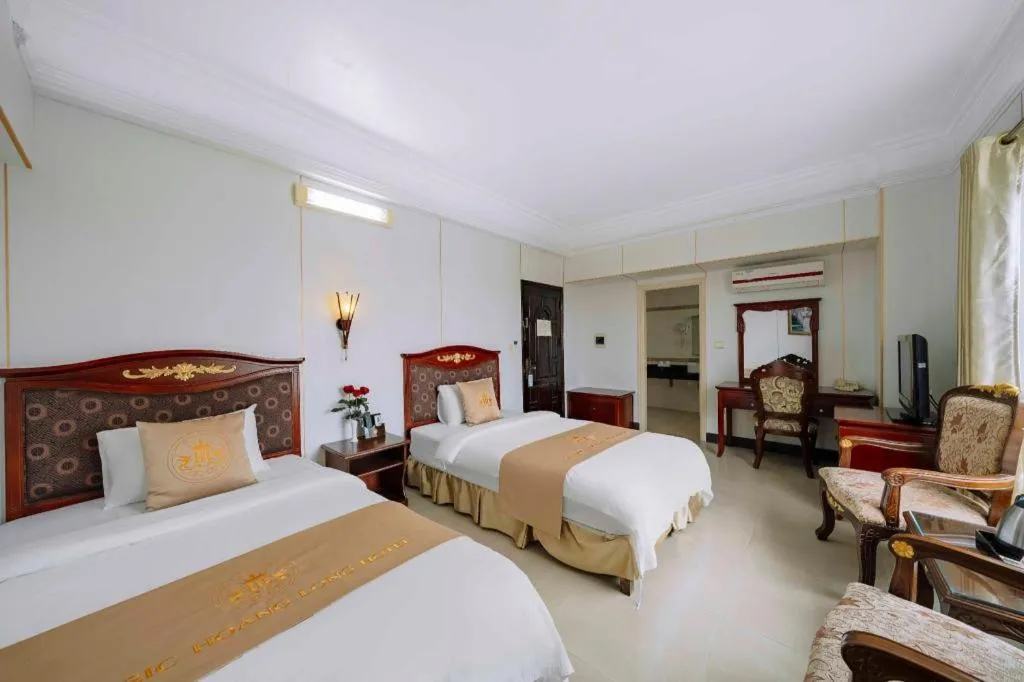 Bed in Hoang Long Hotel - Hai Phong City Center