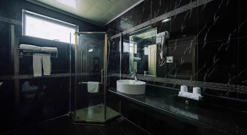 Hoang Long Hotel - Hai Phong City Center