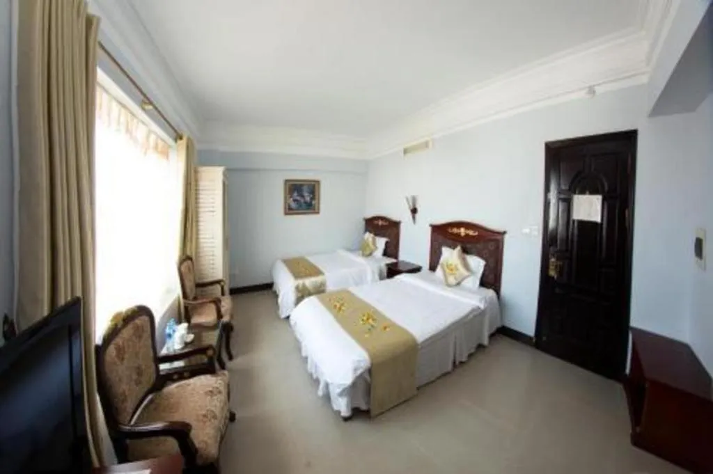 Bed in Hoang Long Hotel - Hai Phong City Center
