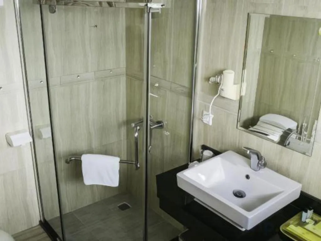 Hoang Long Hotel - Hai Phong City Center