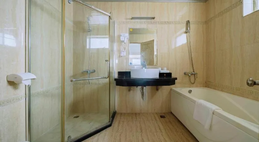 Hoang Long Hotel - Hai Phong City Center