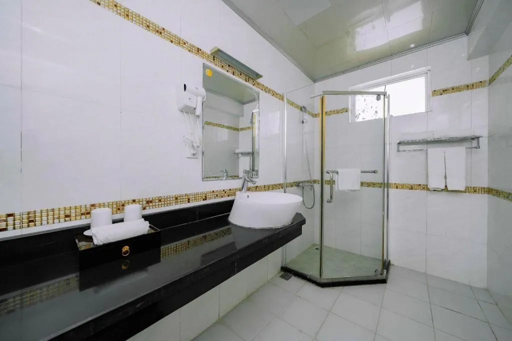 Hoang Long Hotel - Hai Phong City Center