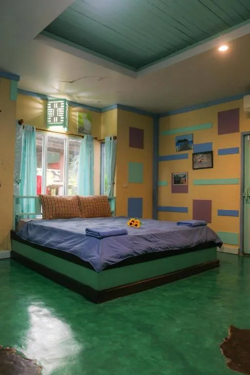 Bed in Tamsabai Resort