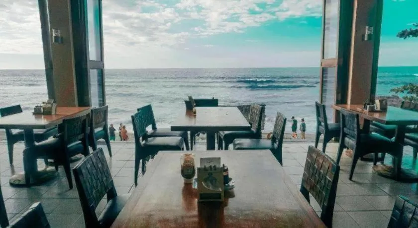 Kahuna Beach Resort and Spa