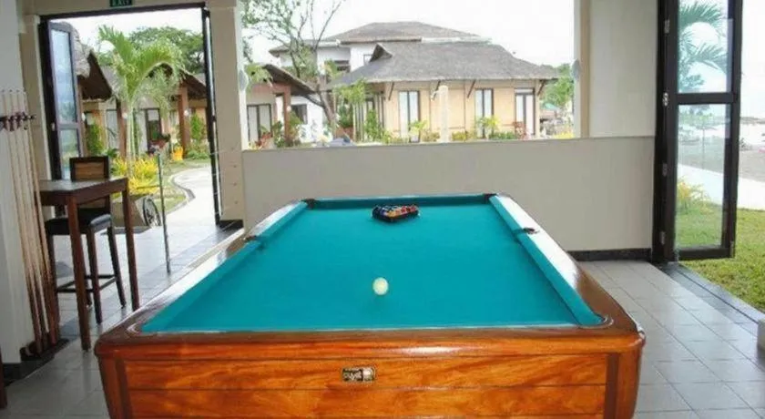 Kahuna Beach Resort and Spa