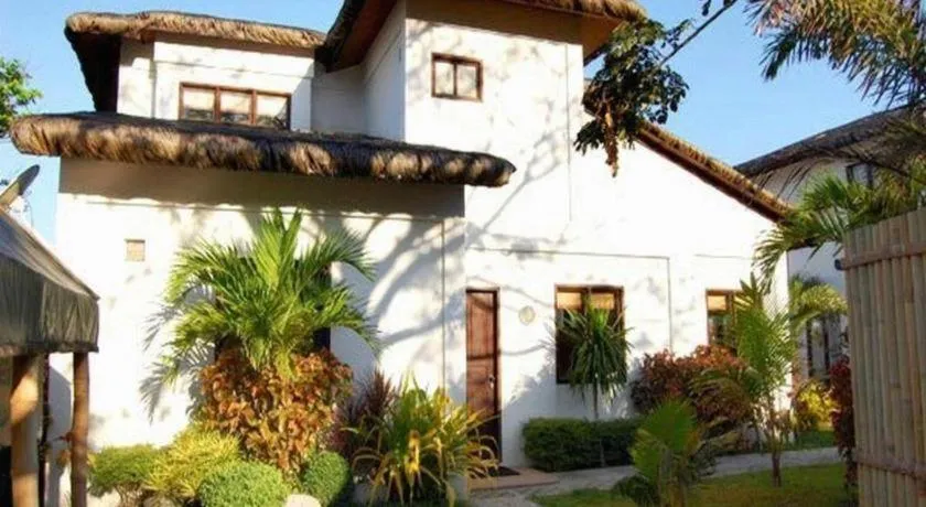 Kahuna Beach Resort and Spa