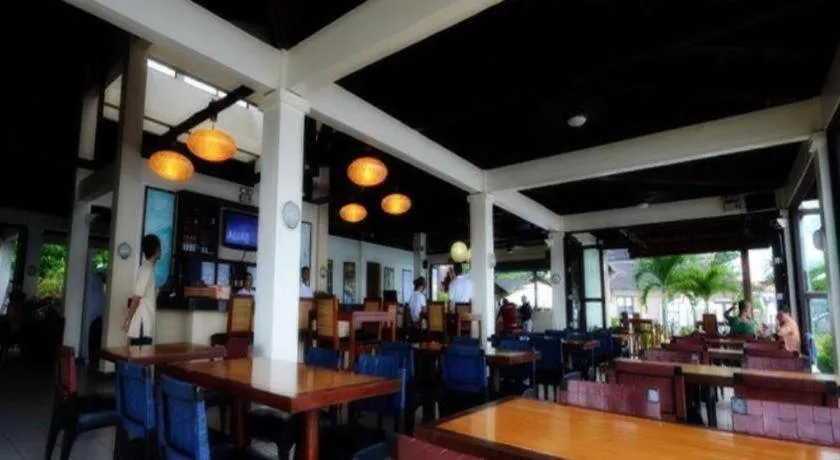 Kahuna Beach Resort and Spa