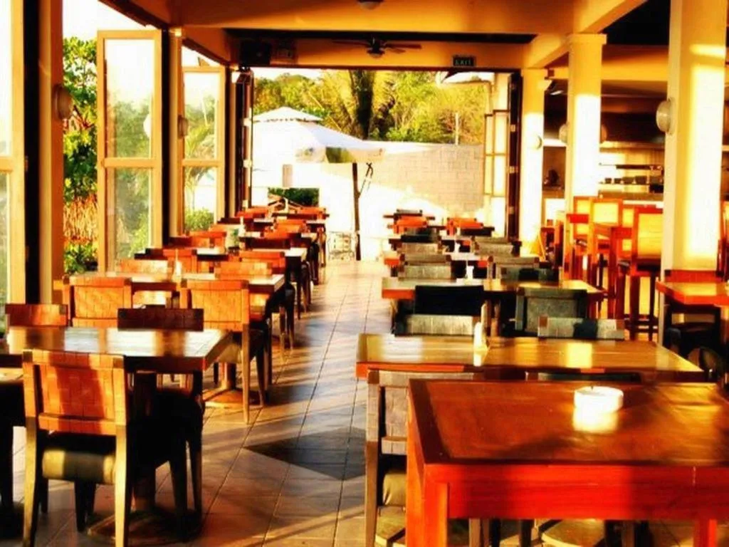 Kahuna Beach Resort and Spa