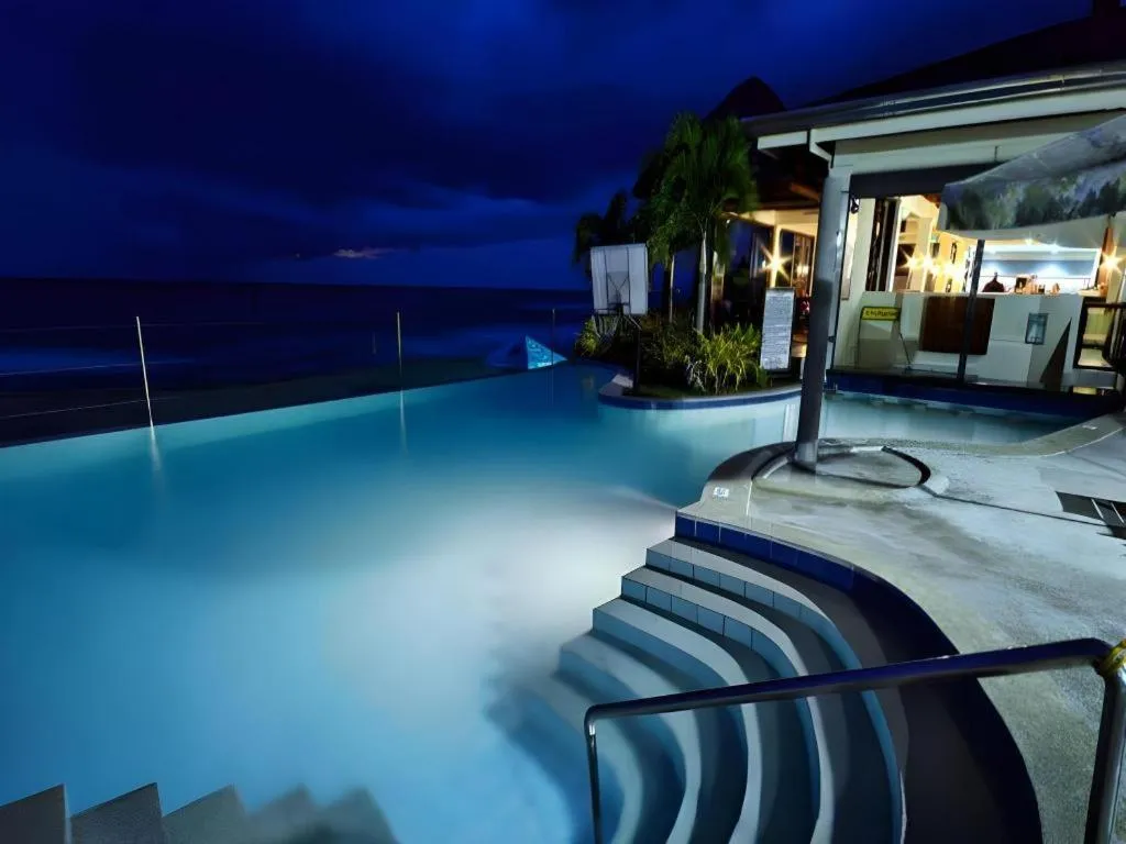 Kahuna Beach Resort and Spa