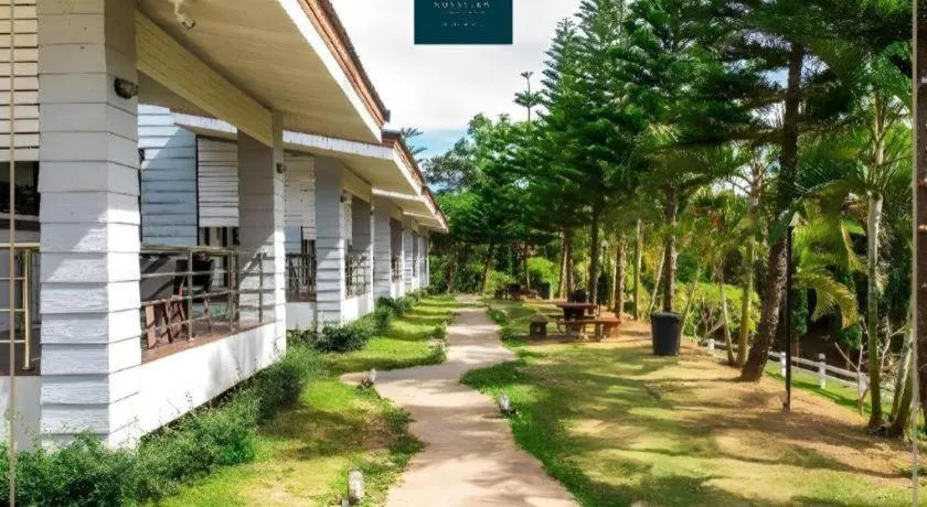 Mossview Resort