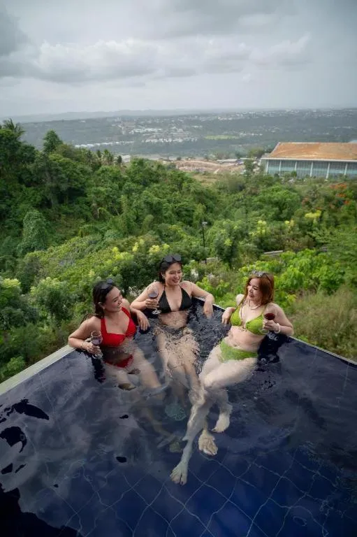 Ultra Winds Mountain Resort