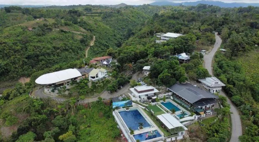 Ultra Winds Mountain Resort