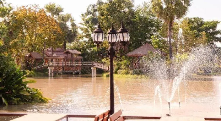 THAISOMBOON BIGHOME RESORT