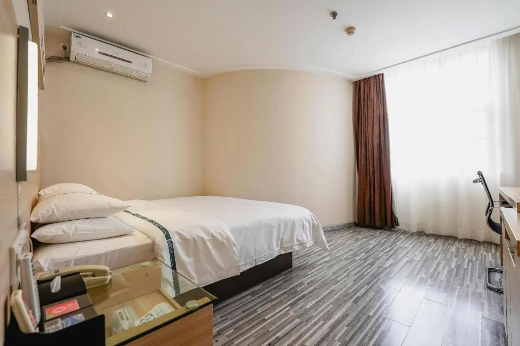 Bed in City Comfort Inn Nanchang Bayi Square Railway Station