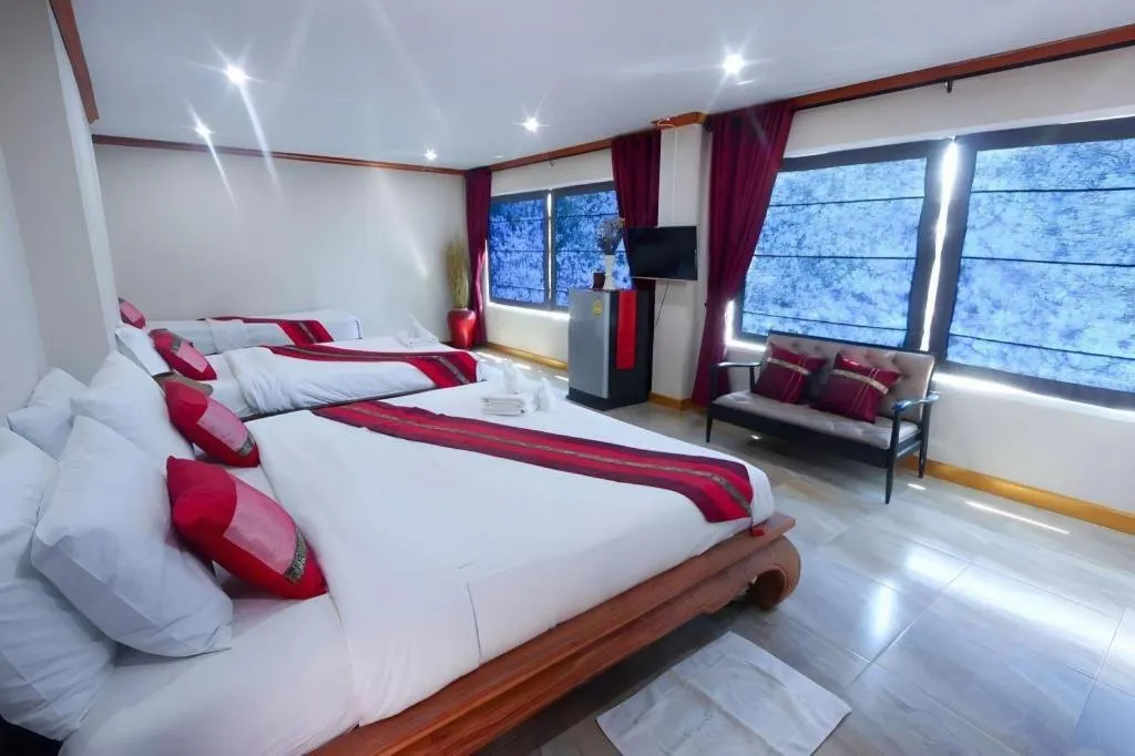 Bed in Sripoom Boutique House