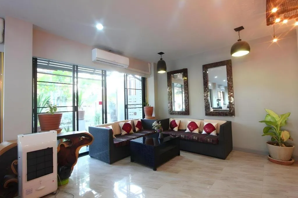 Sripoom Boutique House