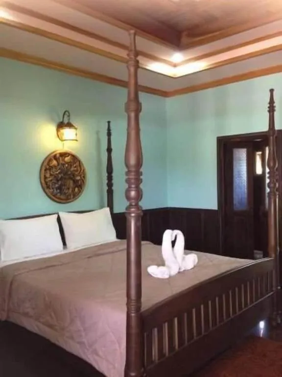 Bed in Wangnamkhao Resort