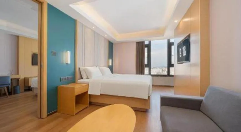 Bed in Lavande Hotel·Dongxing Port