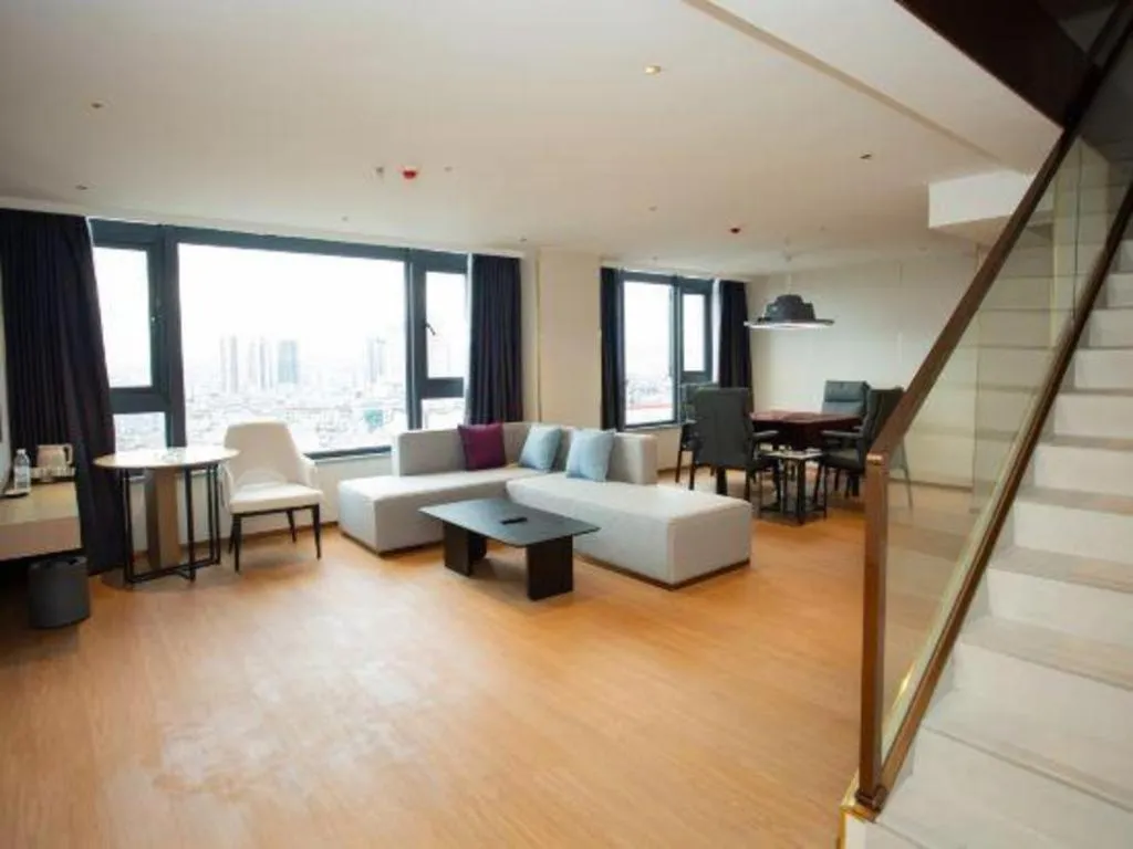 Lavande Hotel·Dongxing Port