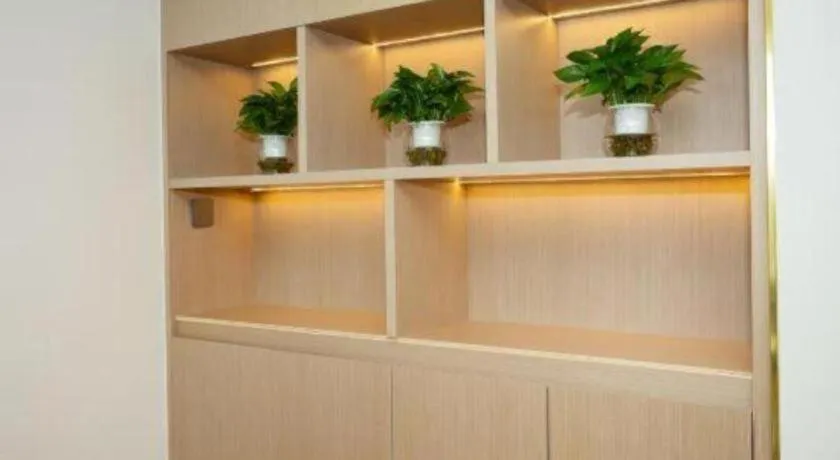 Lavande Hotel·Dongxing Port