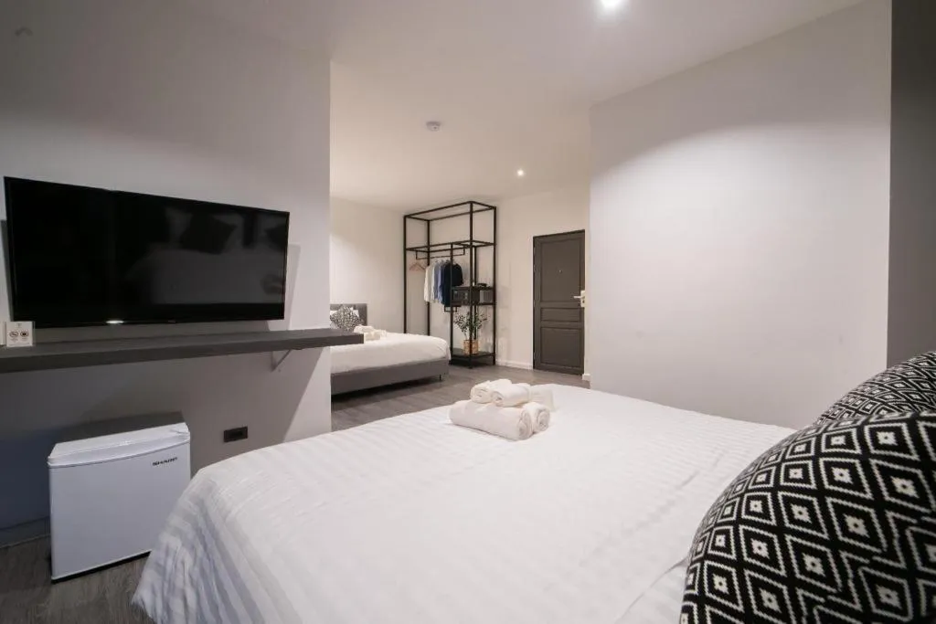 Bed in KOWTHA RIVERTEL