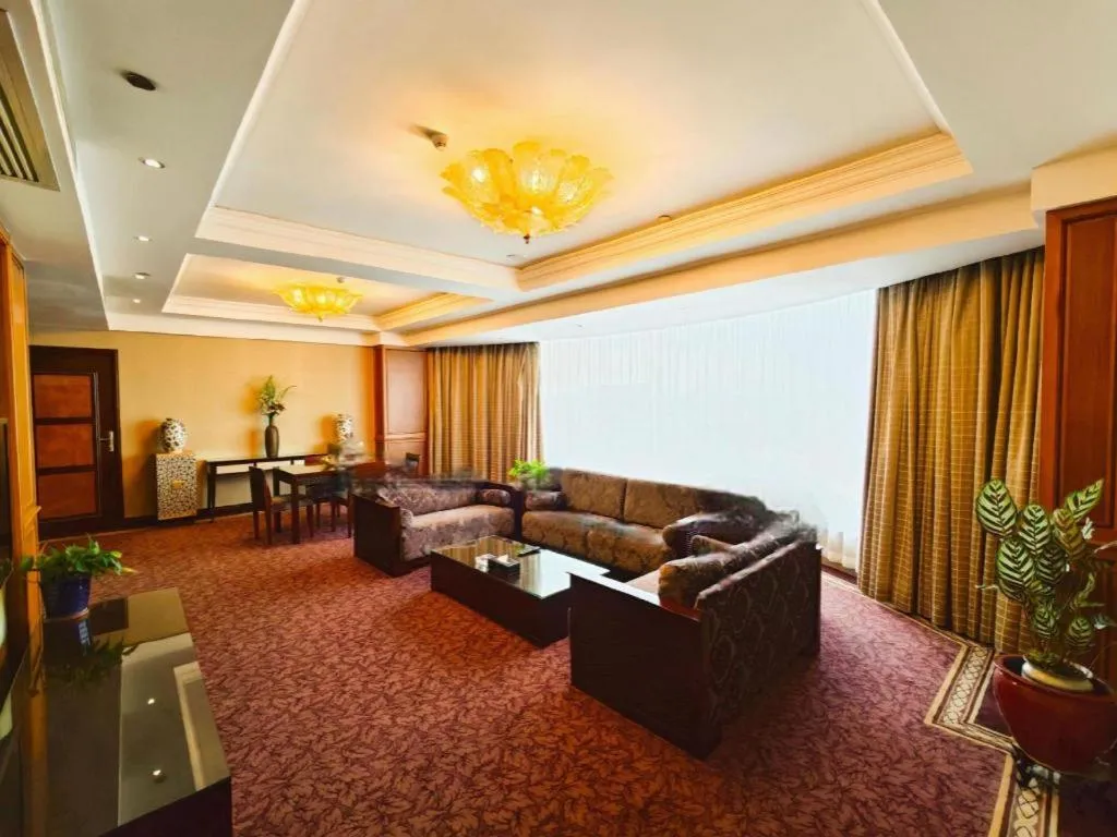 Chinflux Mandarin Hotel